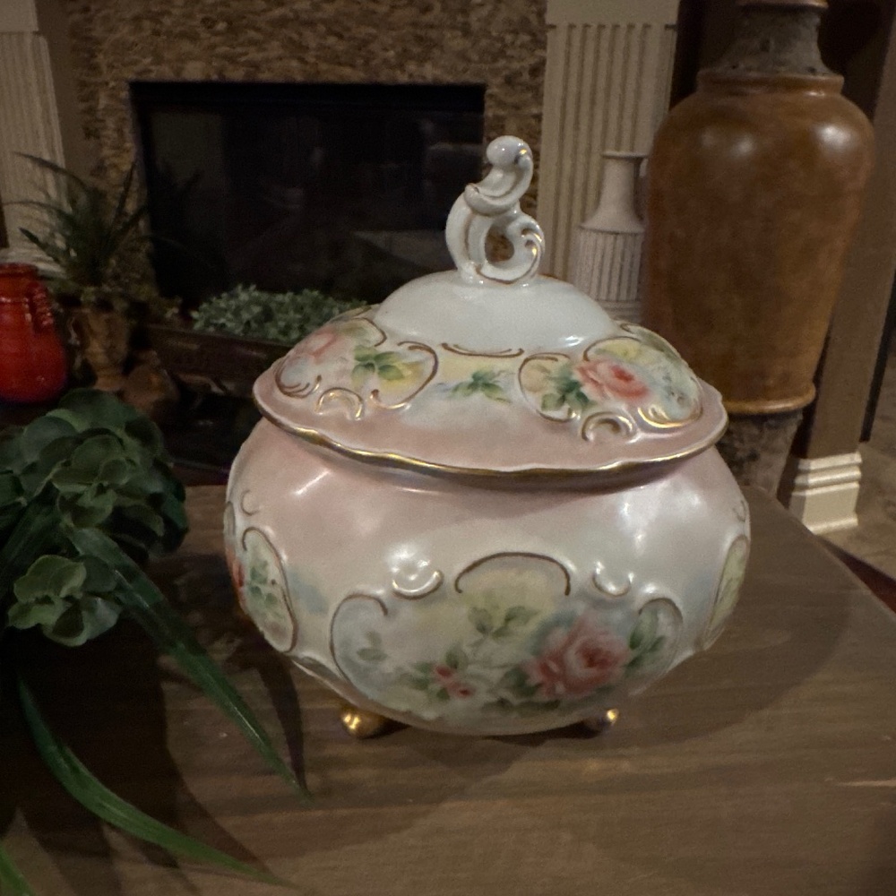 German Antique Lorenz Hutschen Reuther Casserole Covered Dish Tureen